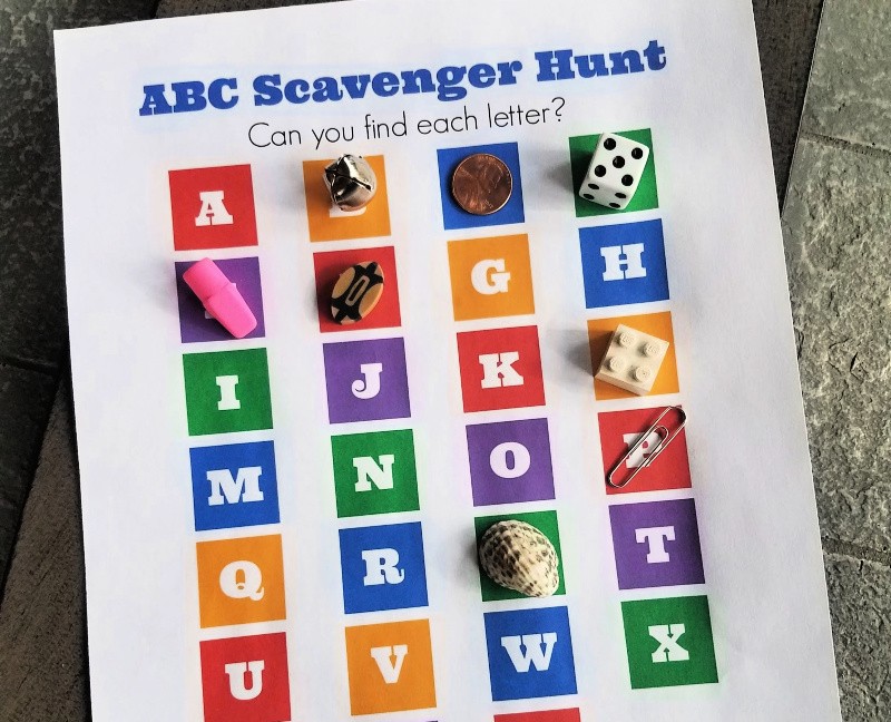 5 scavenger hunts for kids with free printable