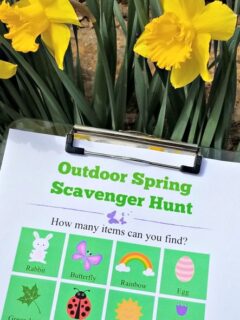 spring-scavenger-hunt-list.jpg